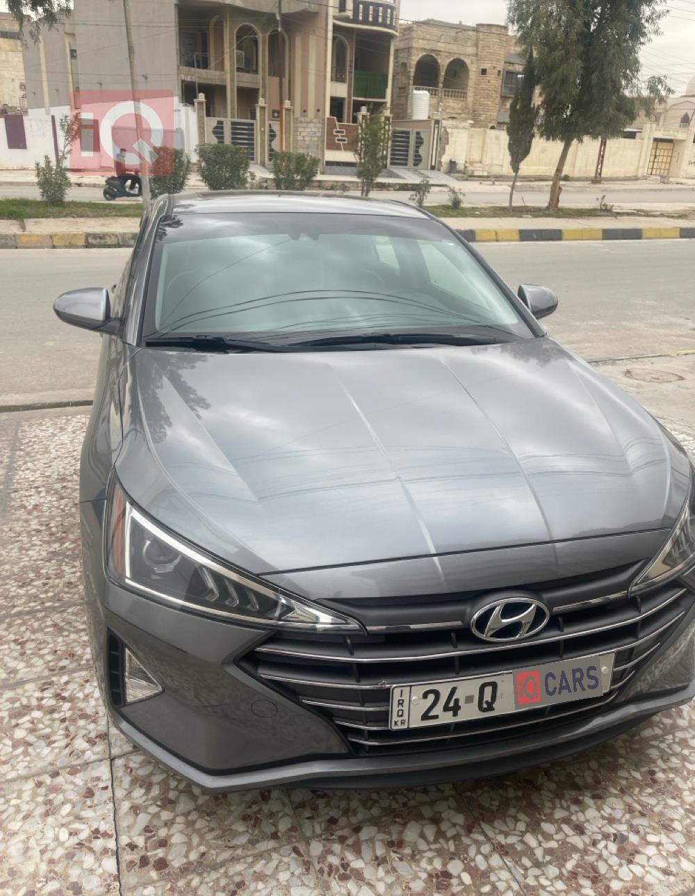 هیۆندای ئەلەنترا